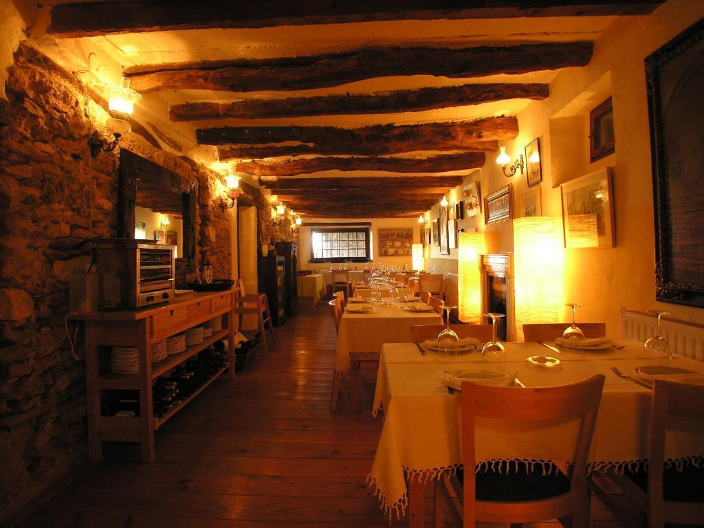 La Posada Del Pintor Tardajos Eksteriør bilde