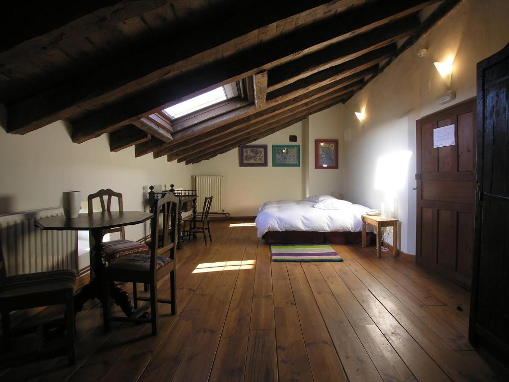La Posada Del Pintor Tardajos Rom bilde