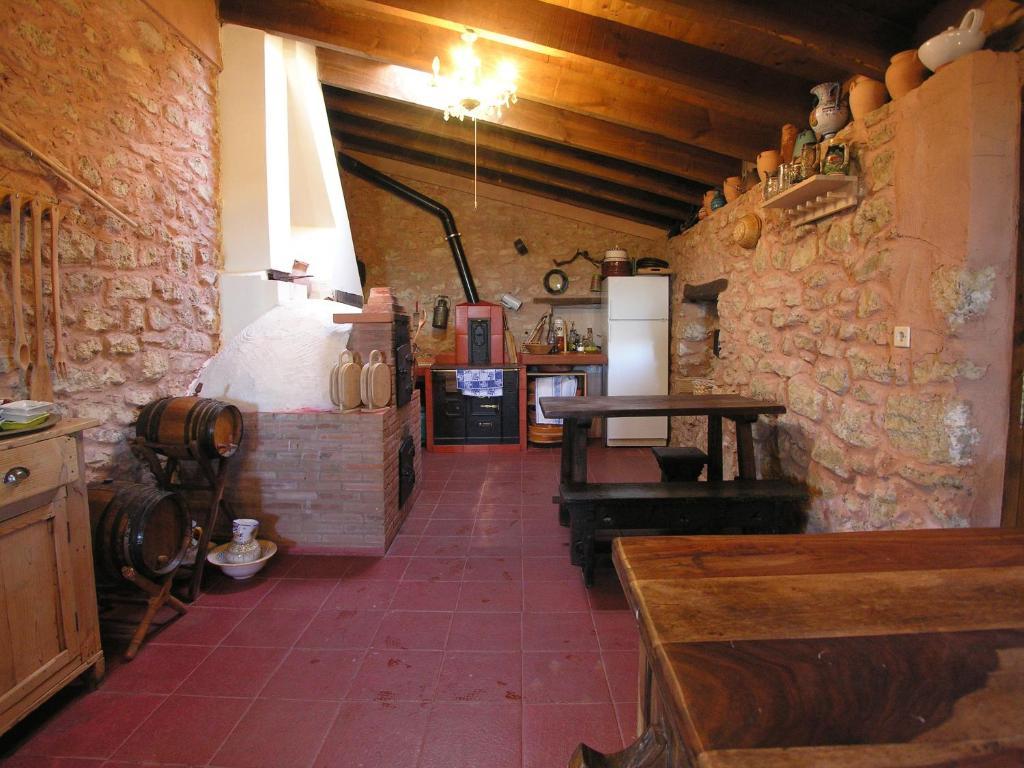 La Posada Del Pintor Tardajos Eksteriør bilde