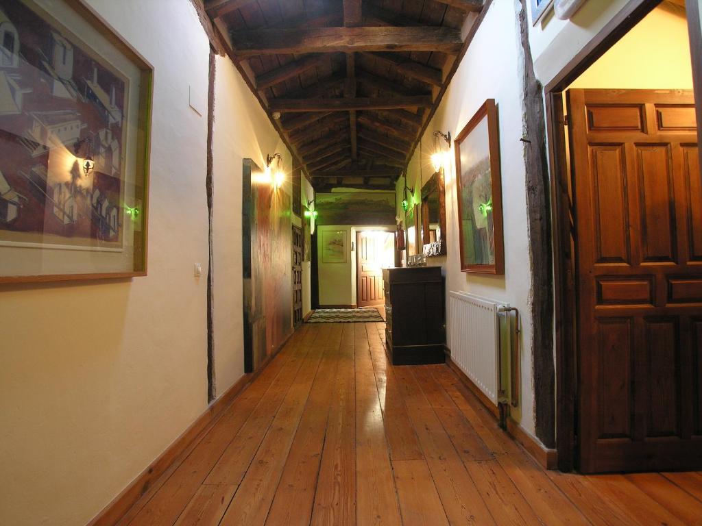 La Posada Del Pintor Tardajos Eksteriør bilde